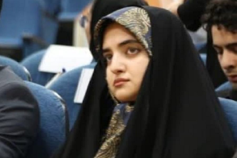 مهلا فریدونی افق سوم امت گرایی
