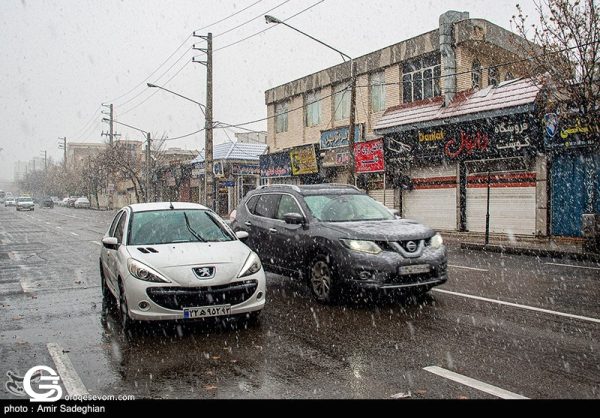 بارش برف و باران در جاده‌های 19 استان