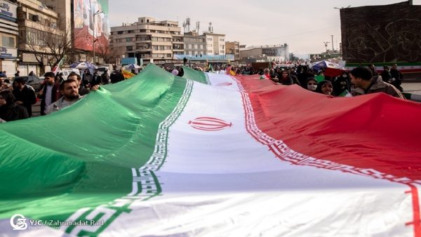 آغاز راهپیمایی سراسری مردم ایران در ۲۲ بهمن + عکس و فیلم