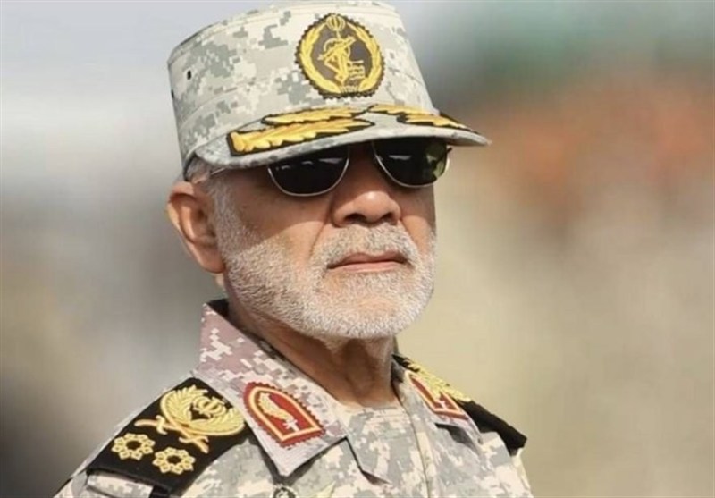 سرلشکر عبداللهی: فرزندان ملت دست به ماشه آماده شلیک به قلب دشمن هستند