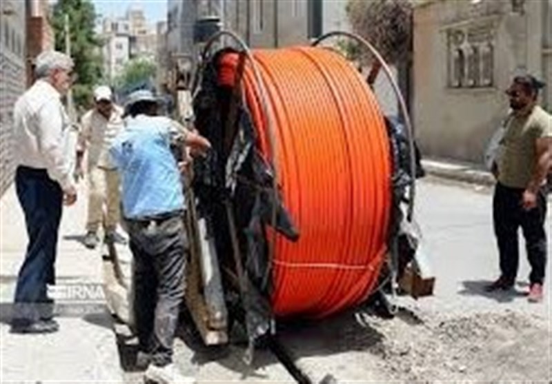 مخابرات: دلایل شهرداری‌ها برای توقف پروژه فیبر نوری قانونی نیست